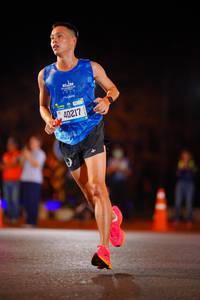 BIB: 40217
                            <button type="button" onclick="openModal(21525066)" class="btn btn-primary btn-sm float-right btn-popup" data-toggle="modal" data-target=".modal-high-quality">
                        <i class="fas fa-shopping-cart"></i> Add to Cart
                    </button>
                                            <button type="button" onclick="isThisMe(21525066, true)" class="btn btn-success btn-sm float-right btn-popup btn-isme hidden" data-toggle="tooltip" data-placement="bottom" title="นี่คือรูปของคุณใช่ไหม คลิกที่นี่เพื่อเอาเข้าอัลบั้ม">
                        <i class="fas fa-plus"></i> Add to album
                    </button>
                    <button type="button" onclick="isThisMe(21525066, false)" class="btn btn-warning btn-sm float-right btn-popup btn-isnotme hidden">
                        <i class="fas fa-ban"></i> Remove from album
                    </button>